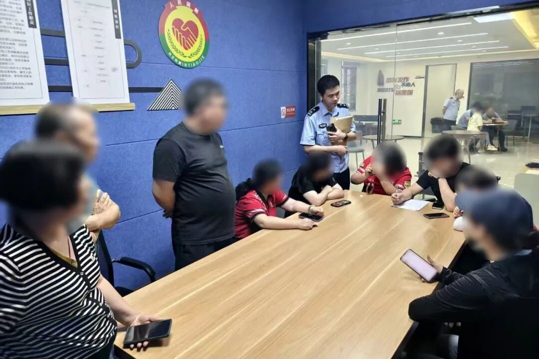 突发!多个POS机“代理商”接连被带走… 图片